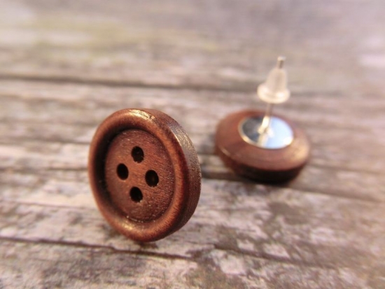 Schlichte braune Holzknopf Ohrstecker Natur Button
